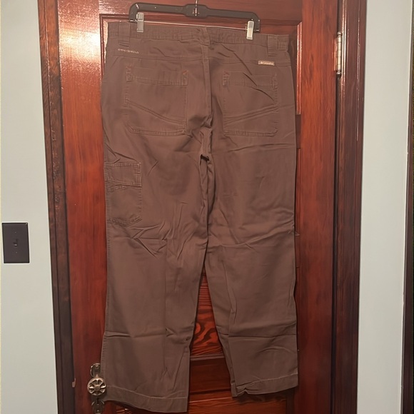 Men’s Columbia Omni-Shield Pants, 38x30 - Picture 5 of 12